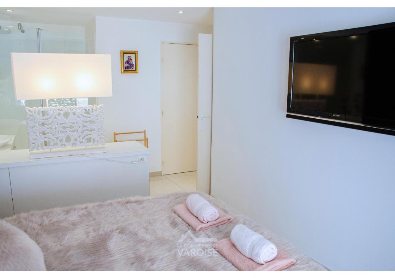 Les Gregoriennes T2 Centre-terrasse-parking-wifi Apartment
