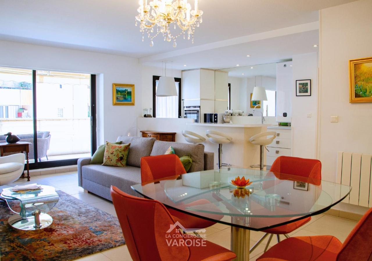 Les Gregoriennes T2 Centre-terrasse-parking-wifi Apartment Hyeres